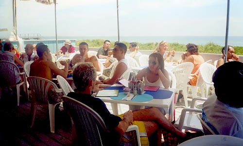 Beachfront-Restaurant-Cherry-Grove
