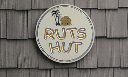 House-Sign-Ruts-Hut
