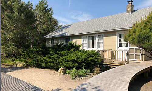 Classic Beach Cottage Saltaire Fire Island