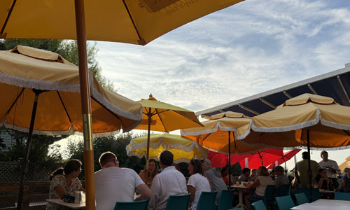 Dive Restaurant Outside deck Kismet Fire Island